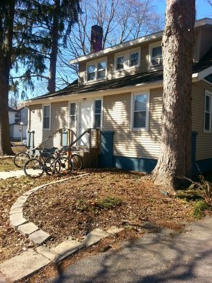 712 W Illinois St, Urbana, IL 61801
