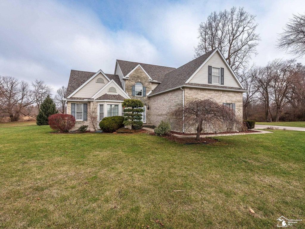 2358 S Custer Rd, Monroe, MI 48161 Trulia