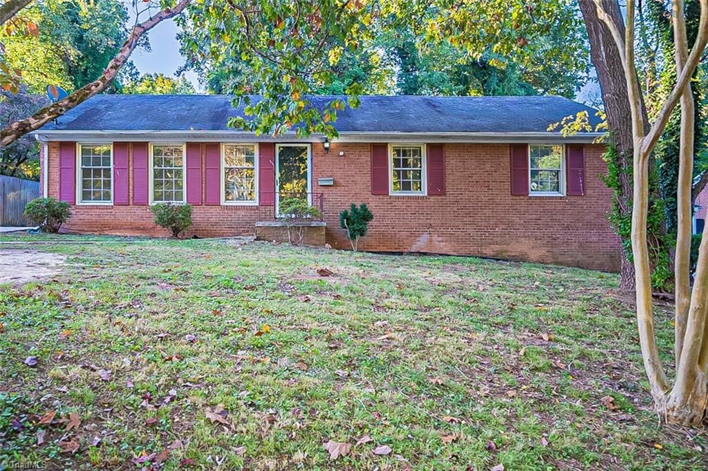 2326 Kaywood Ln, Winston Salem, NC 27103
