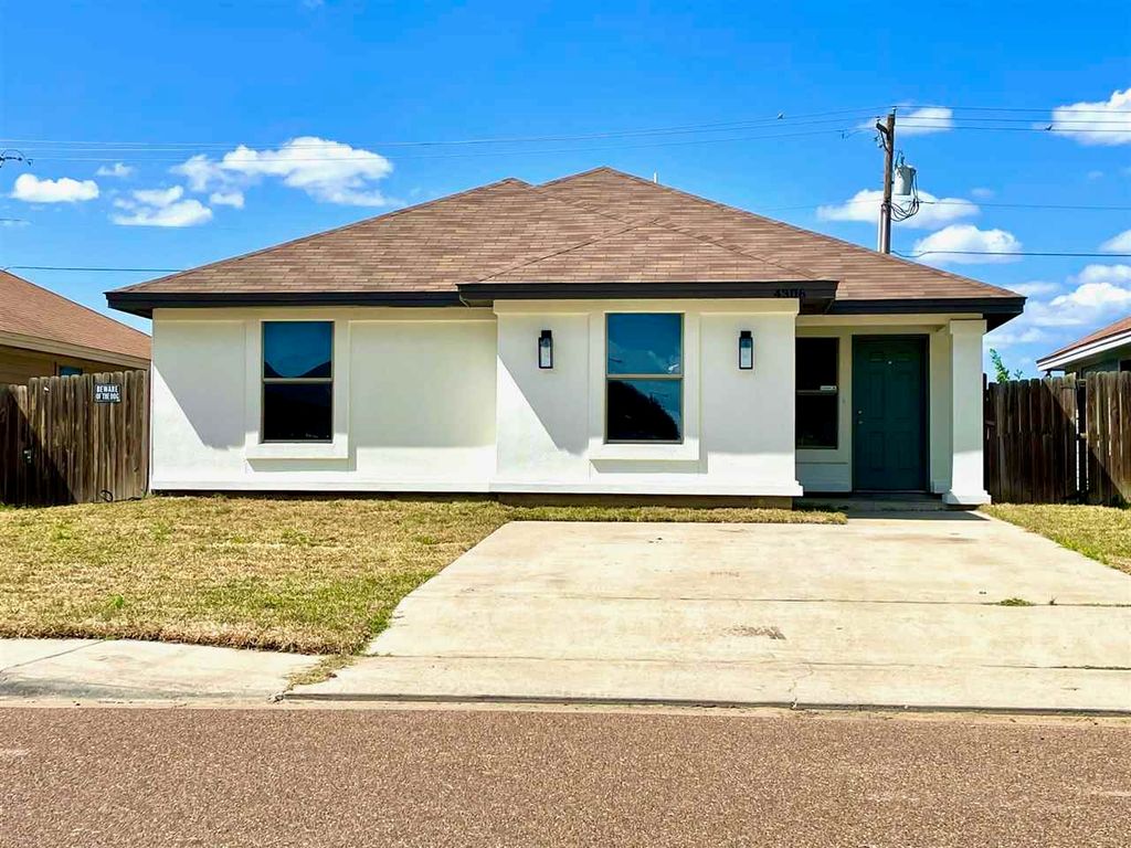 4306 Exodus Dr, Laredo, TX 78046