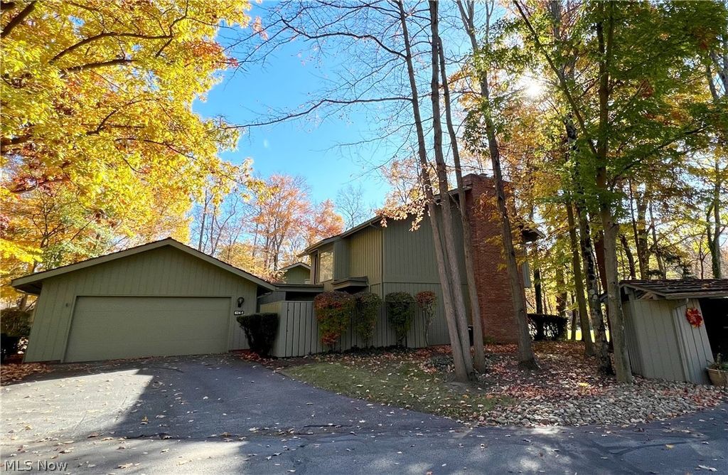 6241 Russet Woods Ln 2M, Aurora, OH 44202 Trulia