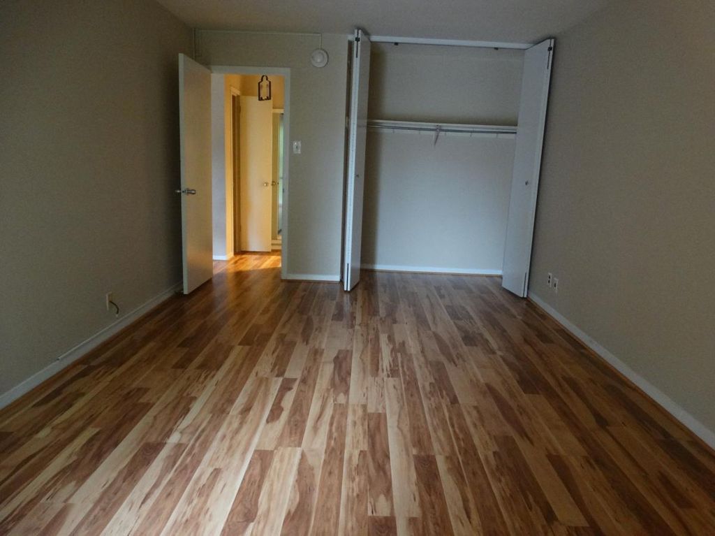 2401 Pennsylvania Ave, Wilmington, DE 19806