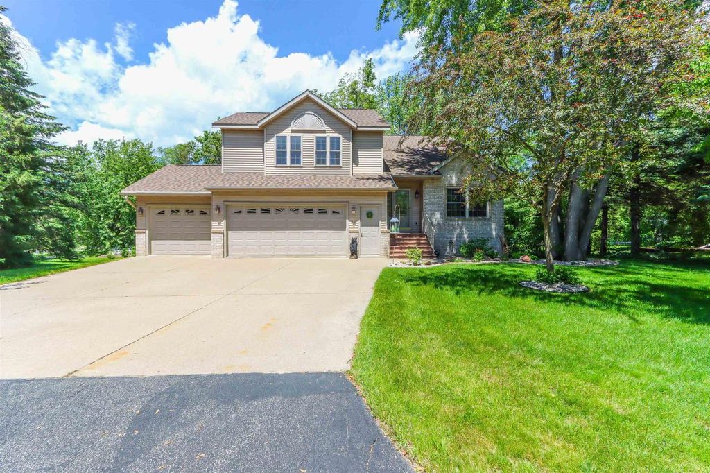 1123 West ONSTAD DRIVE, Marshfield, WI 54449