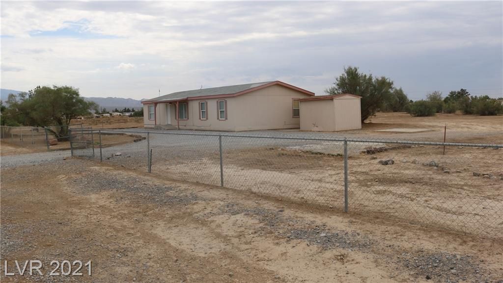 2421 Tonya Dr, Pahrump, NV 89060