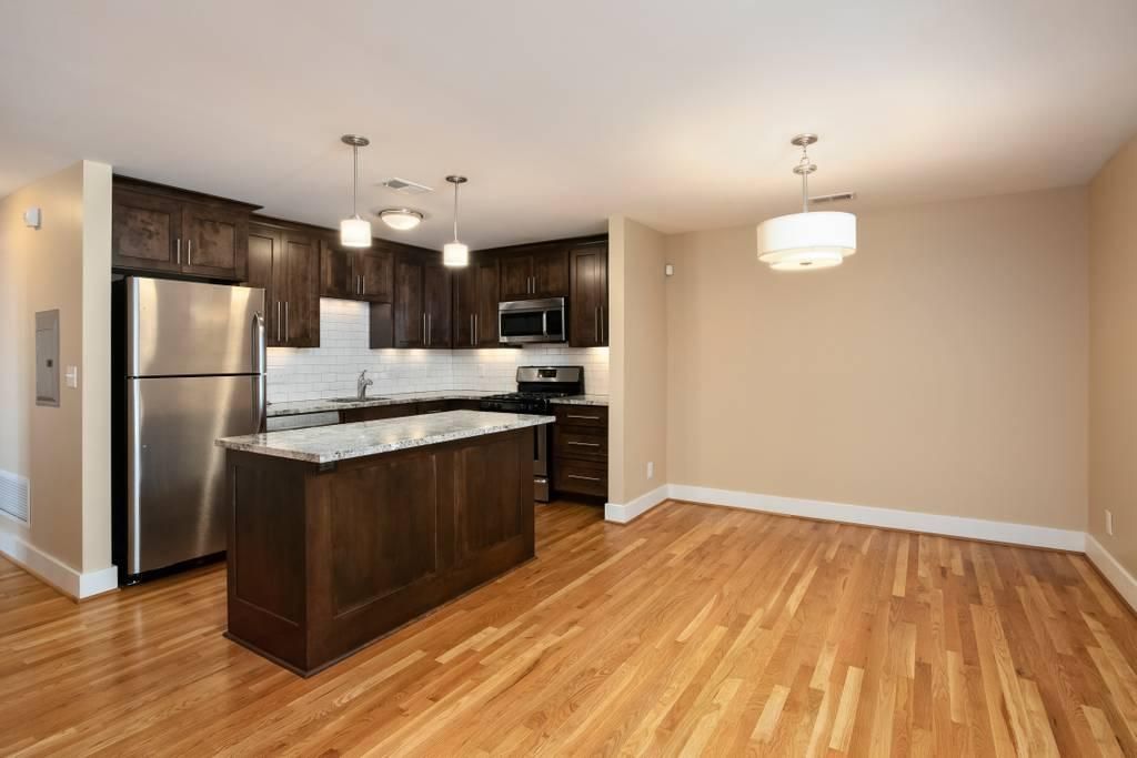 4060 McGee St #1, Kansas City, MO 64111