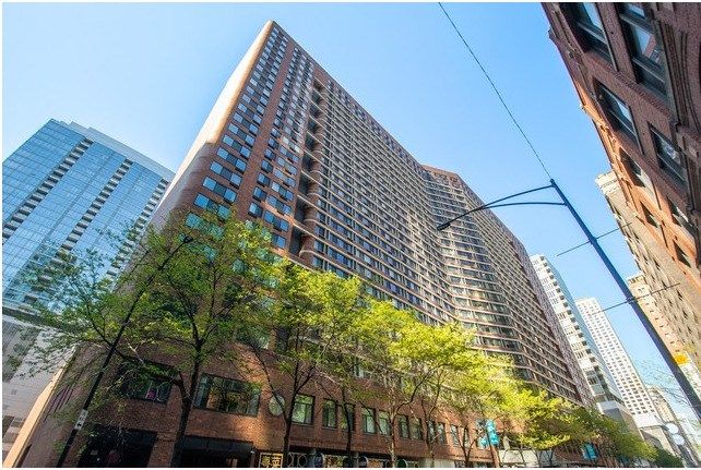 211 E Ohio St #2811, Chicago, IL 60611