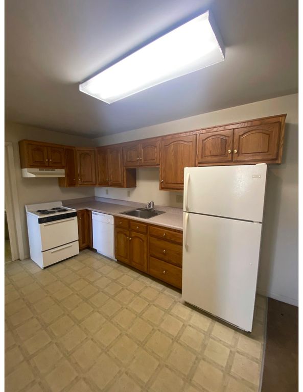 3414 Dorr St, Toledo, OH 43607