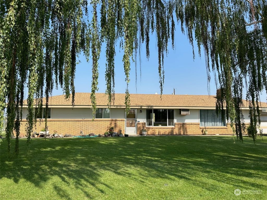 2141 Ashue Road, Wapato, WA 98951 Trulia