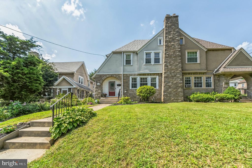 4619 Woodland Ave, Drexel Hill, PA 19026