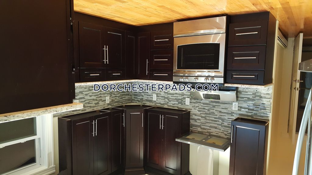 20 Whitten St #2, Boston, MA 02122