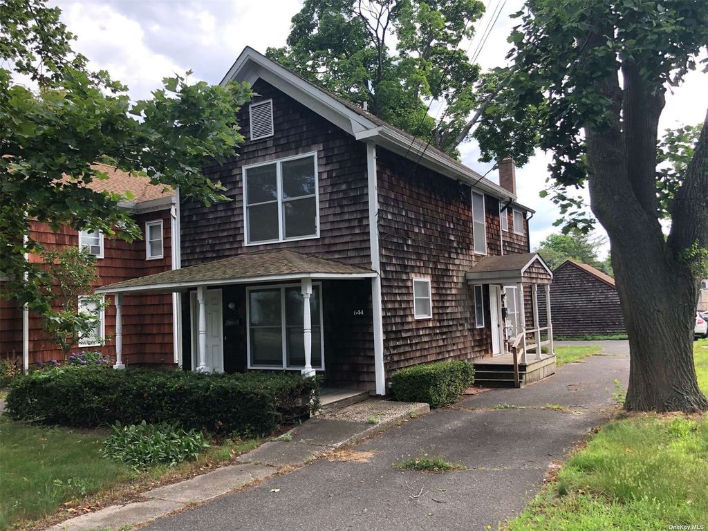 644 Roanoke Ave, Riverhead, NY 11901 See Est. Value, Schools & More