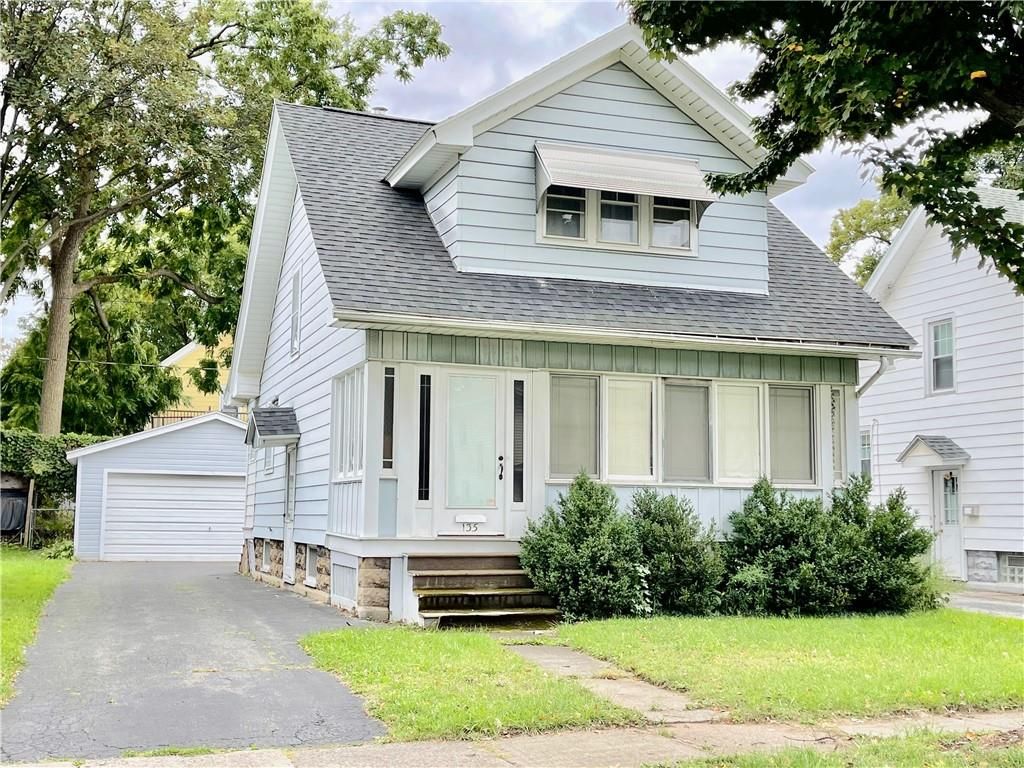 135 Malling Dr, Rochester, NY 14621