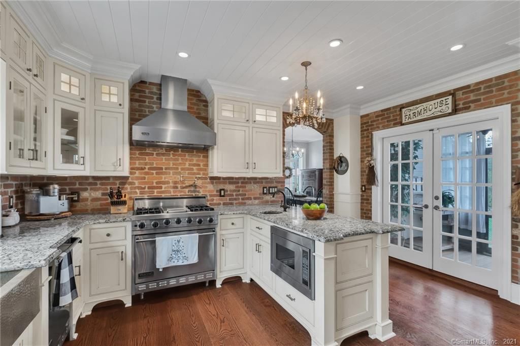 274 Bolton Rd, Vernon, CT 06066