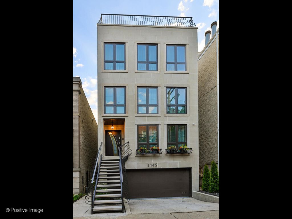 1446 N Wieland St, Chicago, IL 60610