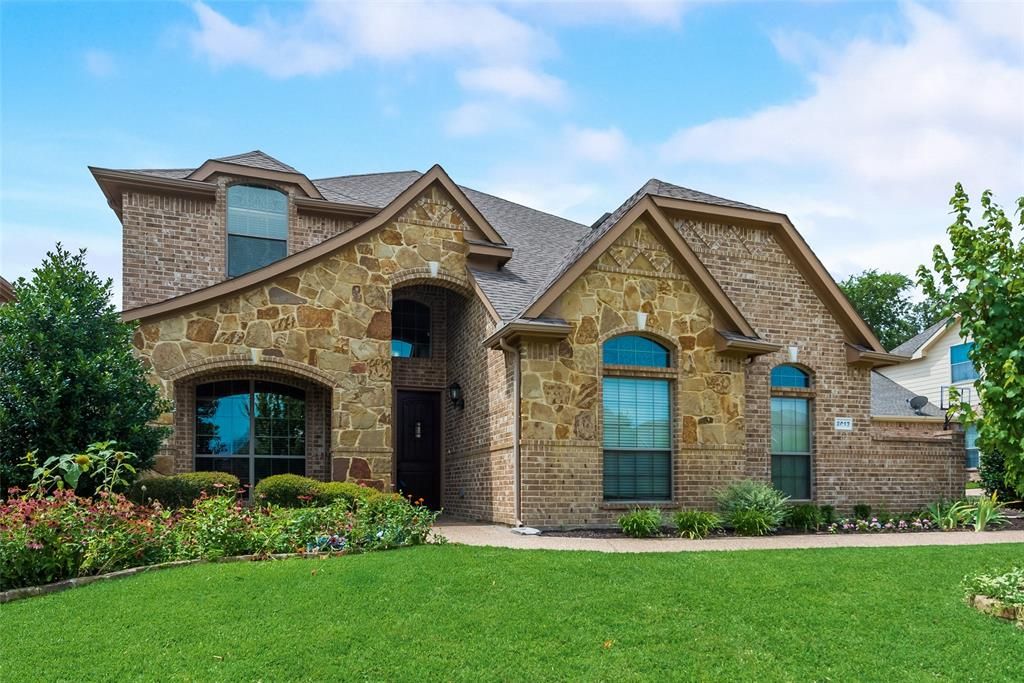 8012 Red River Run, North Richland Hills, TX 76180