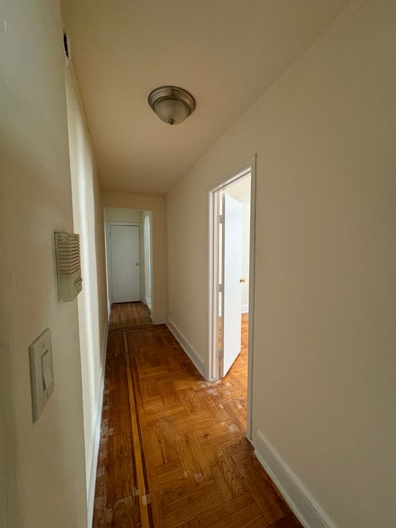 4322 Richardson Ave #1, Bronx, NY 10466