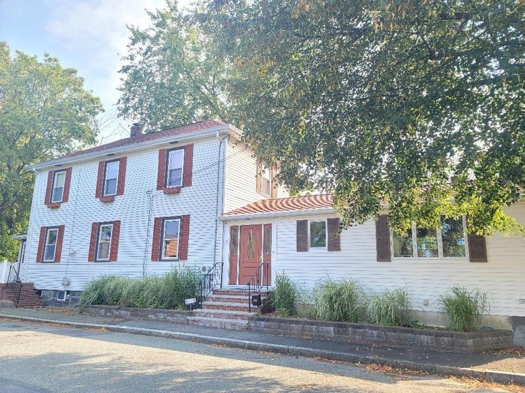 7 Lawrence St, Quincy, MA 02169