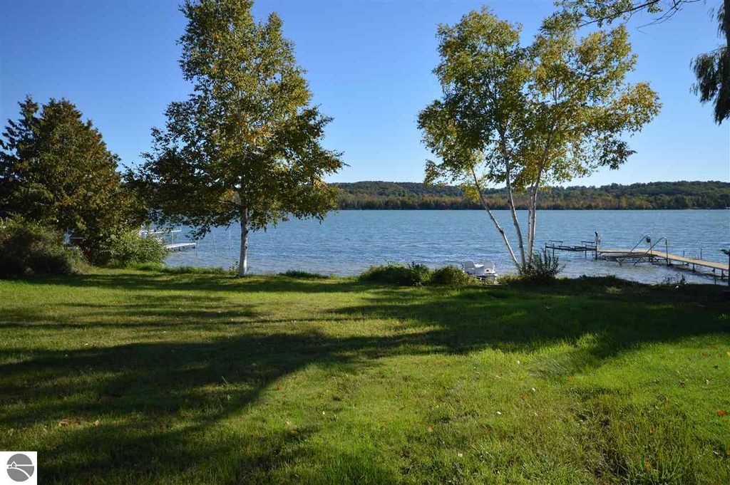 2181 S Lake Shore Dr, Lake Leelanau, MI Lot/Land 22 Photos Trulia