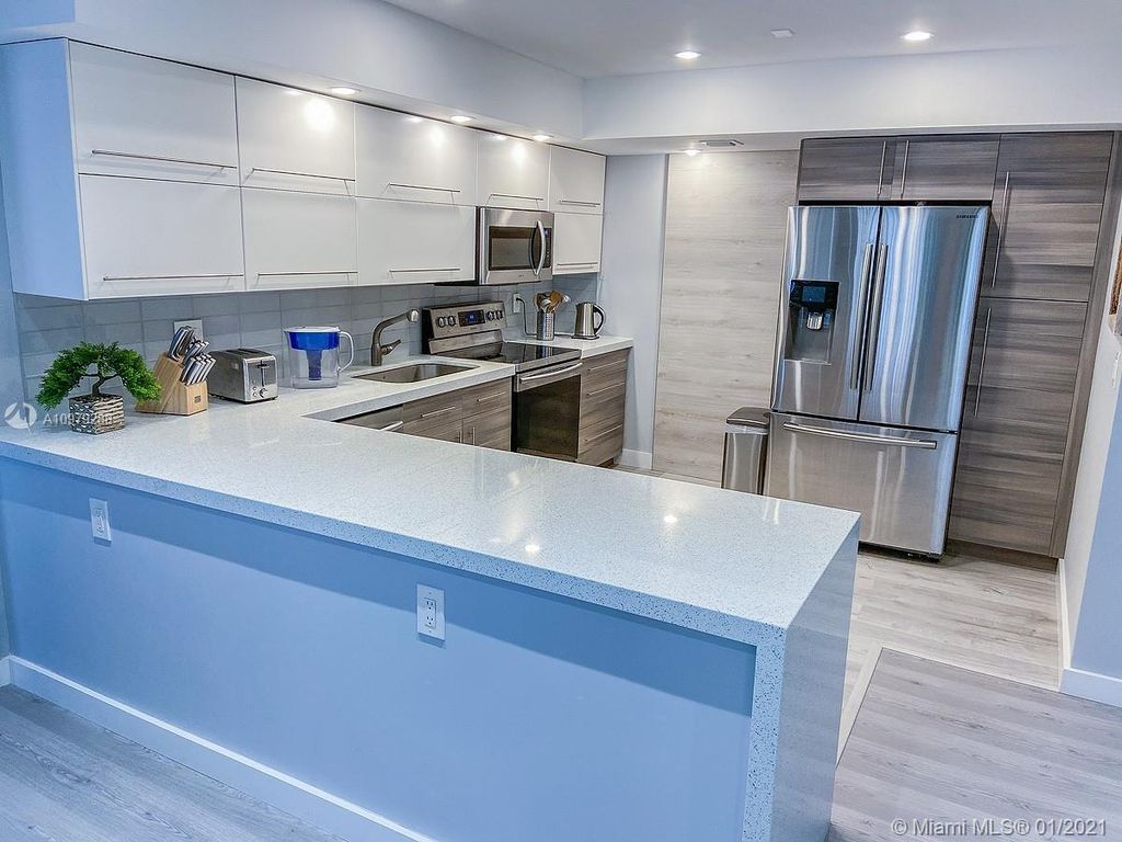 200 Diplomat Pkwy #231, Hallandale Beach, FL 33009