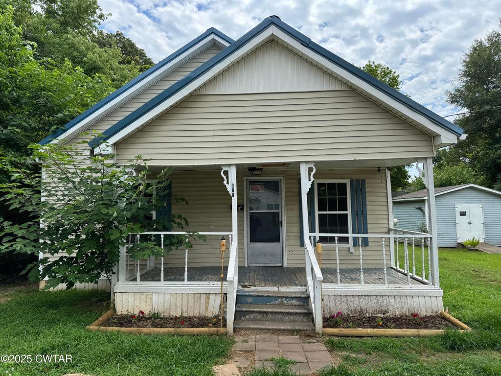 308 Bell Ave, Dyersburg, TN 38024