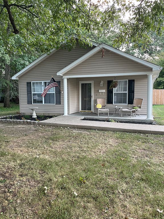 1437 H C Mathis Dr, Paducah, KY 42001 - See Est. Value, Schools & More