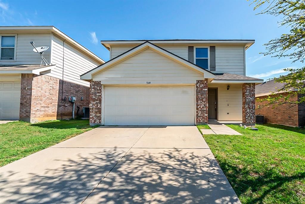 5840 Parkview Hills Ln, Fort Worth, TX 76179