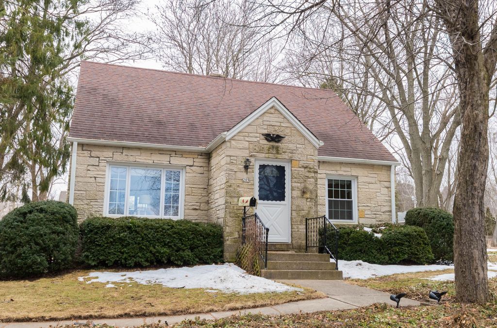 209 S Highland Ave, Thiensville, WI 53092 Trulia