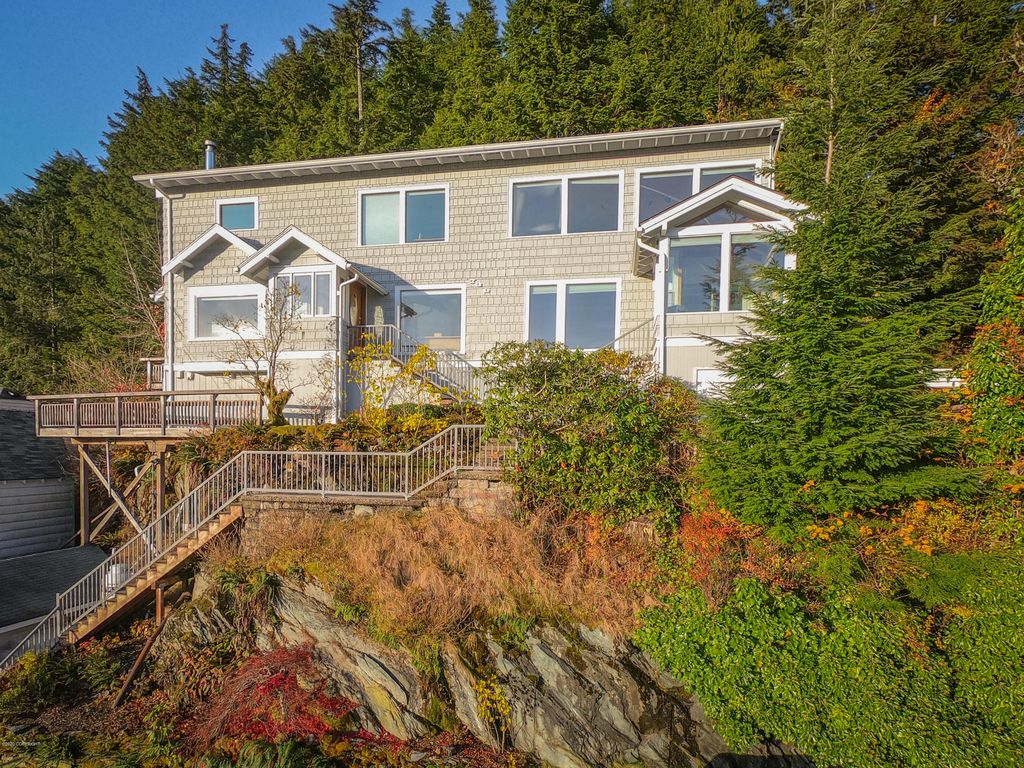 739 Grant St, Ketchikan, AK 99901