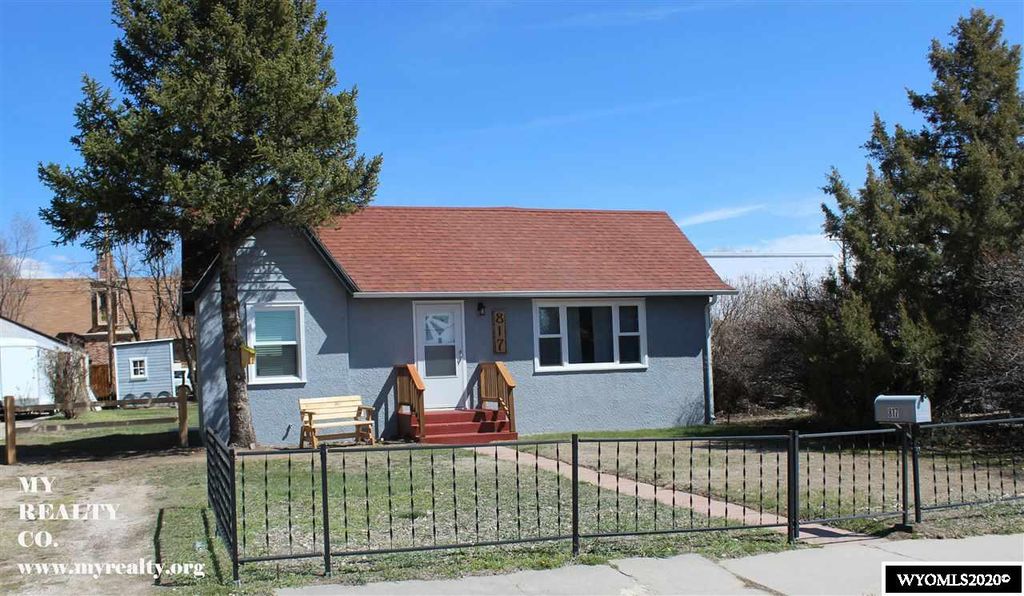 817 S 5th St, Douglas, WY 82633 Trulia