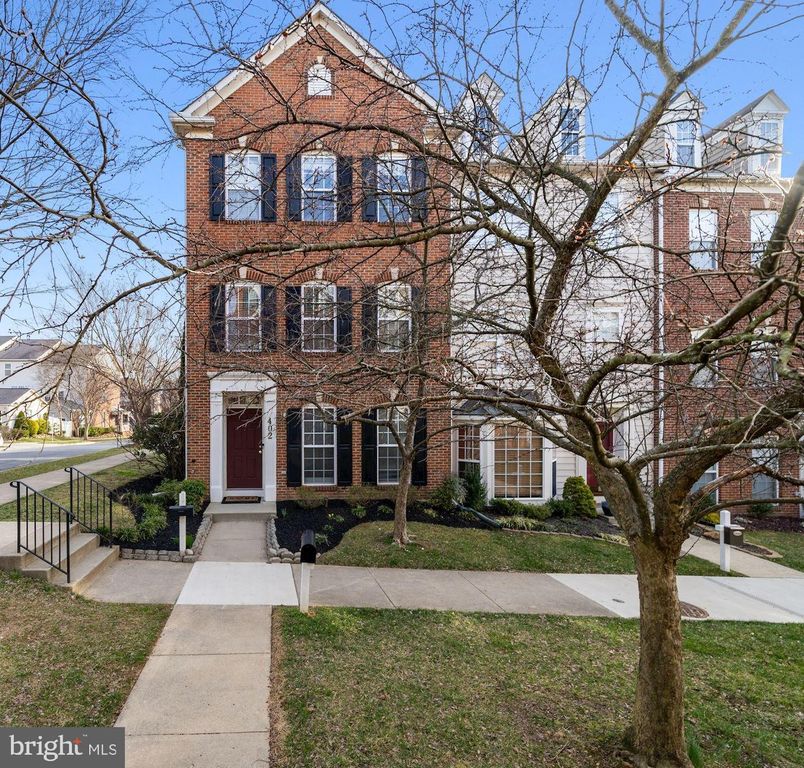 402 Phelps St, Gaithersburg, MD 20878