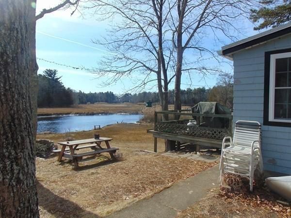 64 Canedy St, Wareham, MA 02571