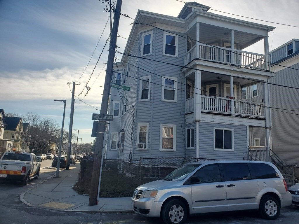 2 Browning Ave, Dorchester, MA 02124