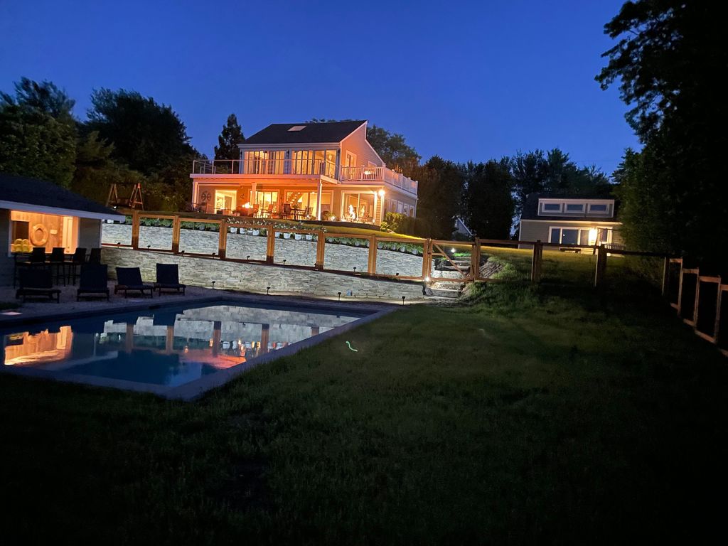 42 Old West Lake Dr, Montauk, NY 11954