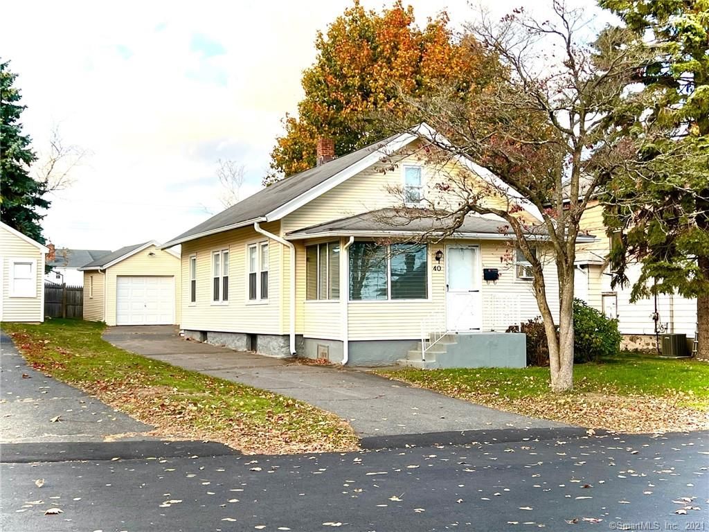 40 Helen St, Fairfield, CT 06824