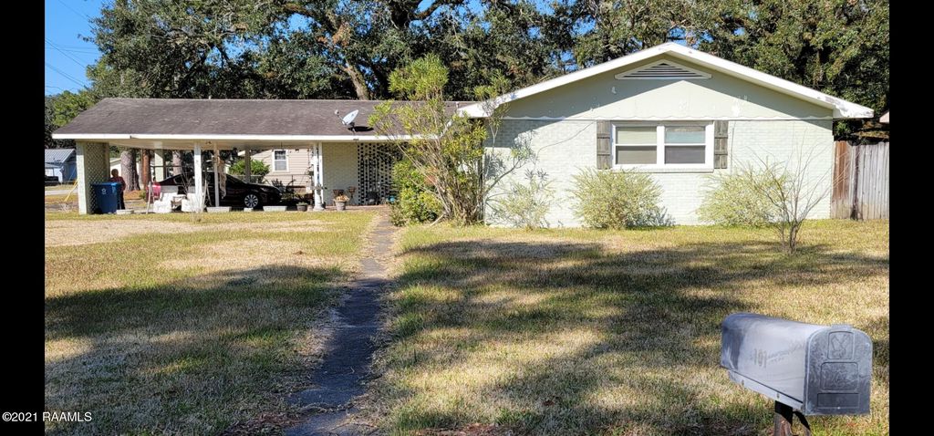 101 Washitta Rd, Lafayette, LA 70501