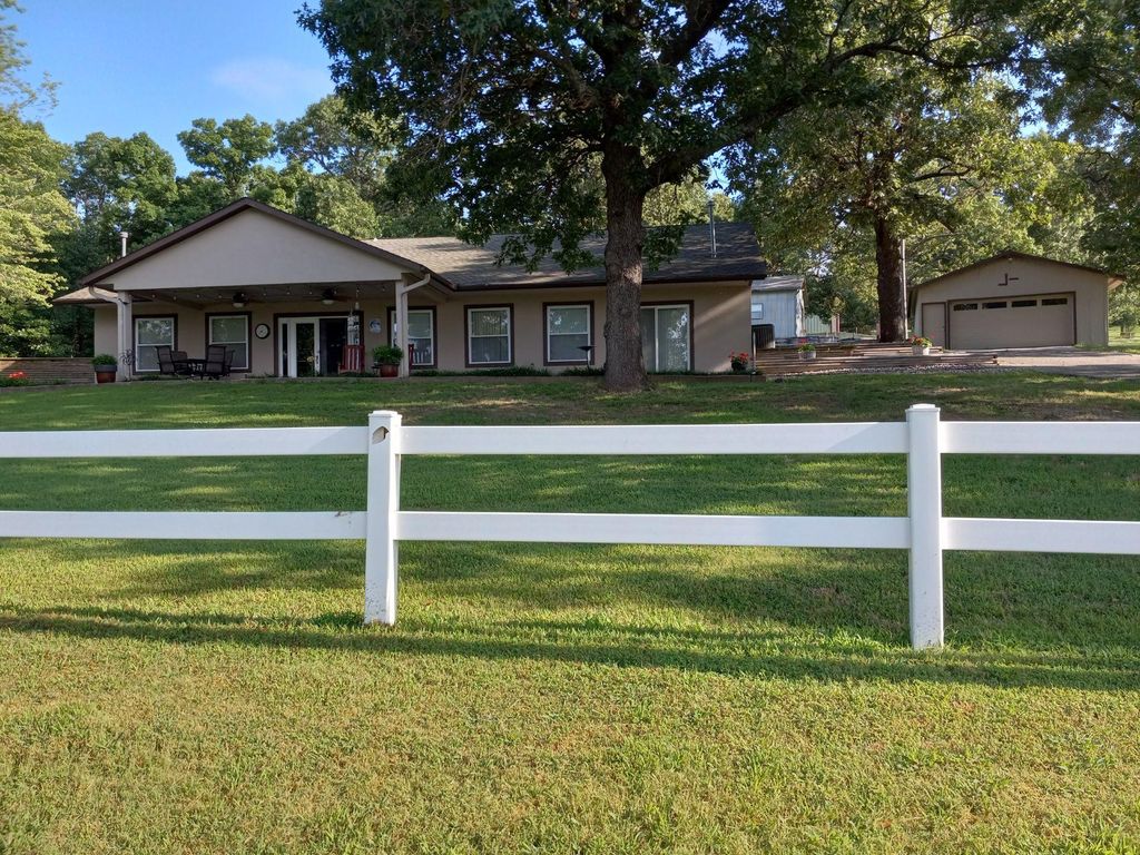 53200 E 260 Rd, Afton, OK 74331