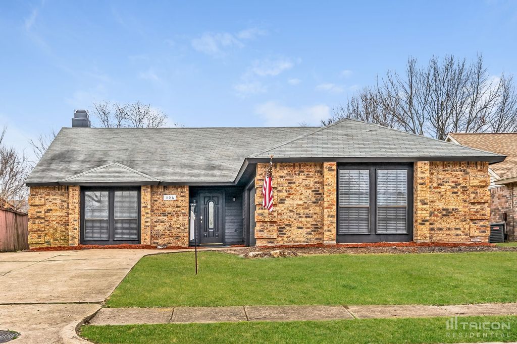 506 Ponderosa Dr, Forney, TX 75126