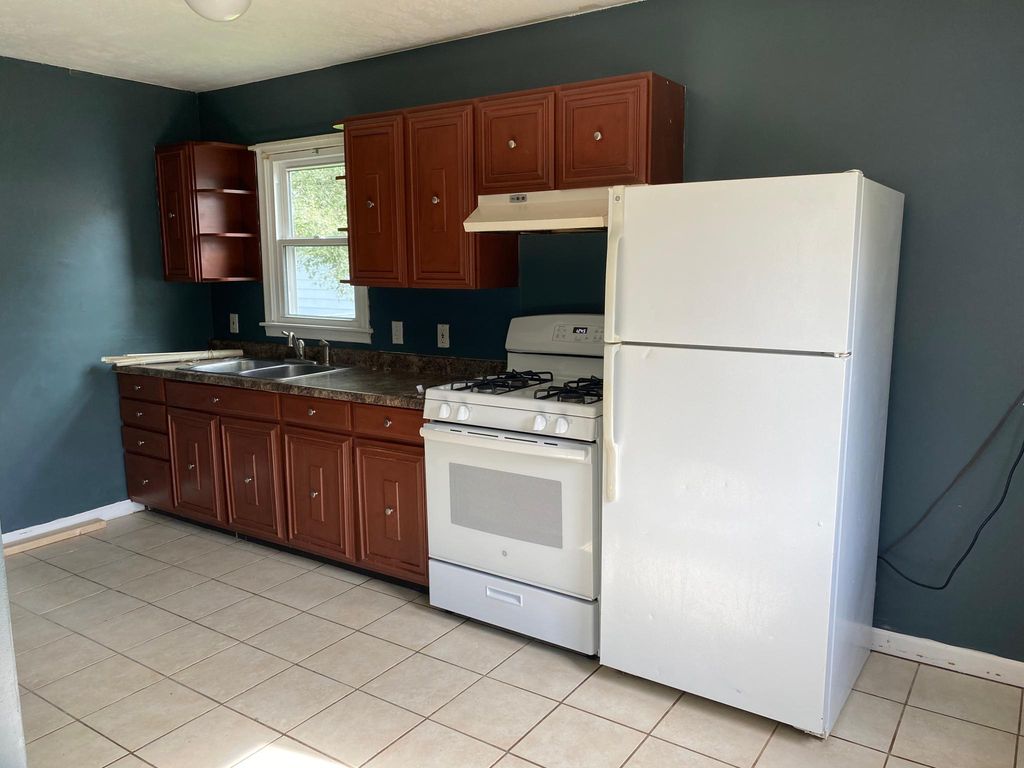 5113 Wexford Rd, Lansing, MI 48911