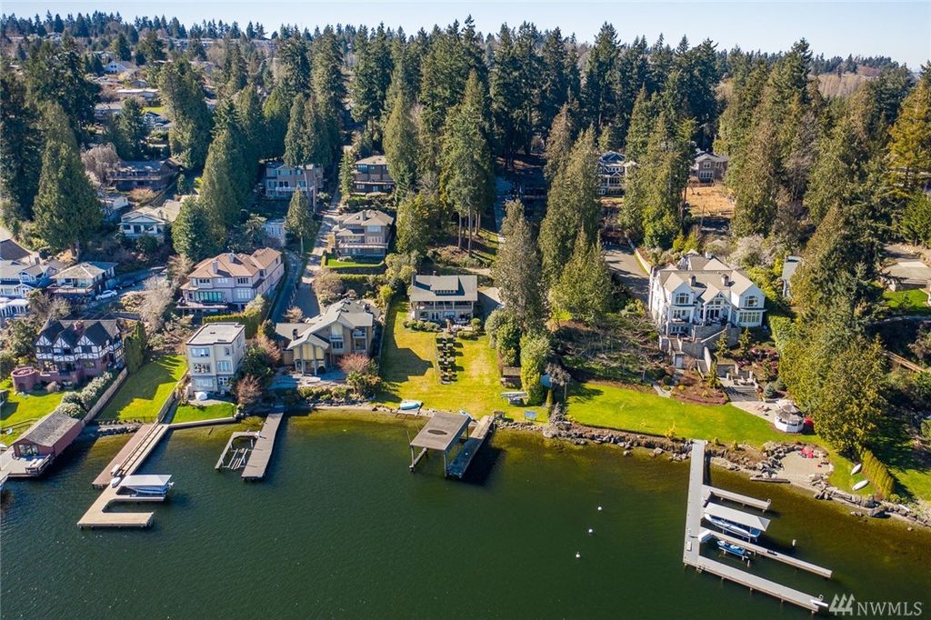 4006 E Mercer Way, Mercer Island, WA 4 Bed, 2 Bath SingleFamily Home