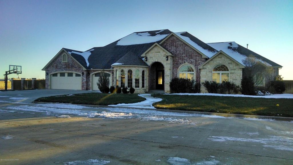 2115 Sequoia St, Perryton, TX 79070 Trulia