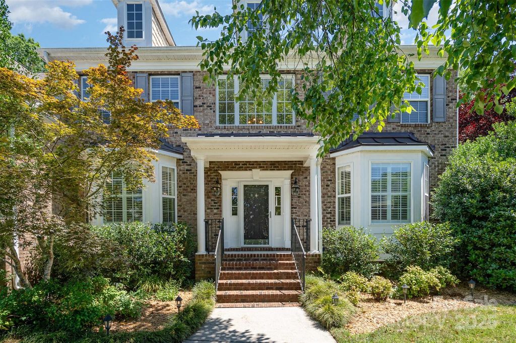 626 Tullamore Ct, Matthews, NC 28104