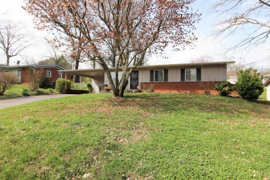 3235 Wilderness Rd, Knoxville, TN 37917