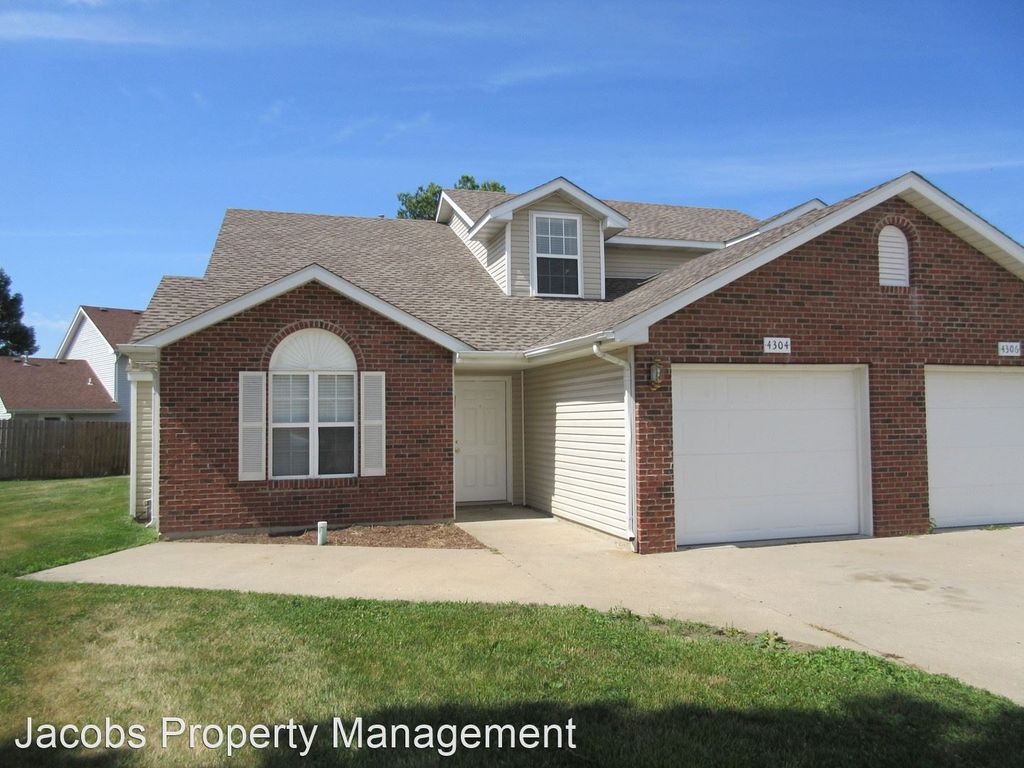 4304 Caleb Ct, Columbia, MO 65203