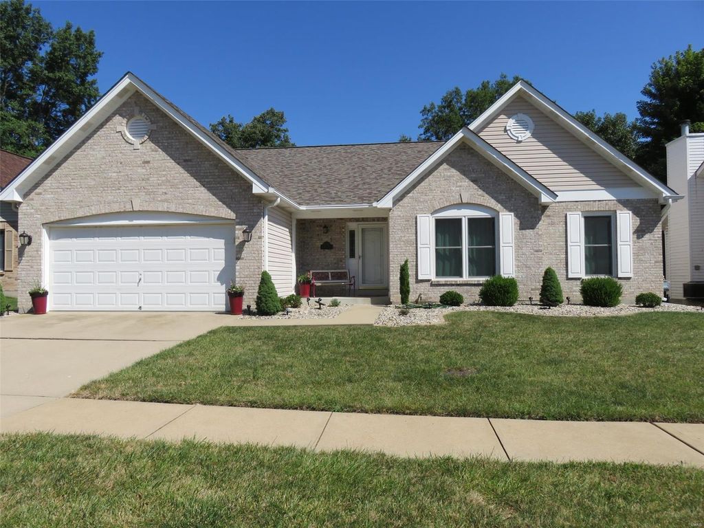 3152 Crystal Lake Dr, Saint Louis, MO 63129 Trulia