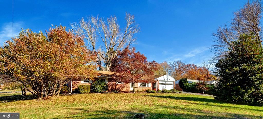 9934 Frederick Rd, Ellicott City, MD 21042