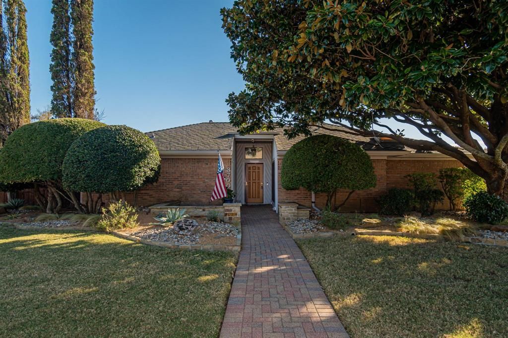 3700 Fall Wheat Dr, Plano, TX 75075