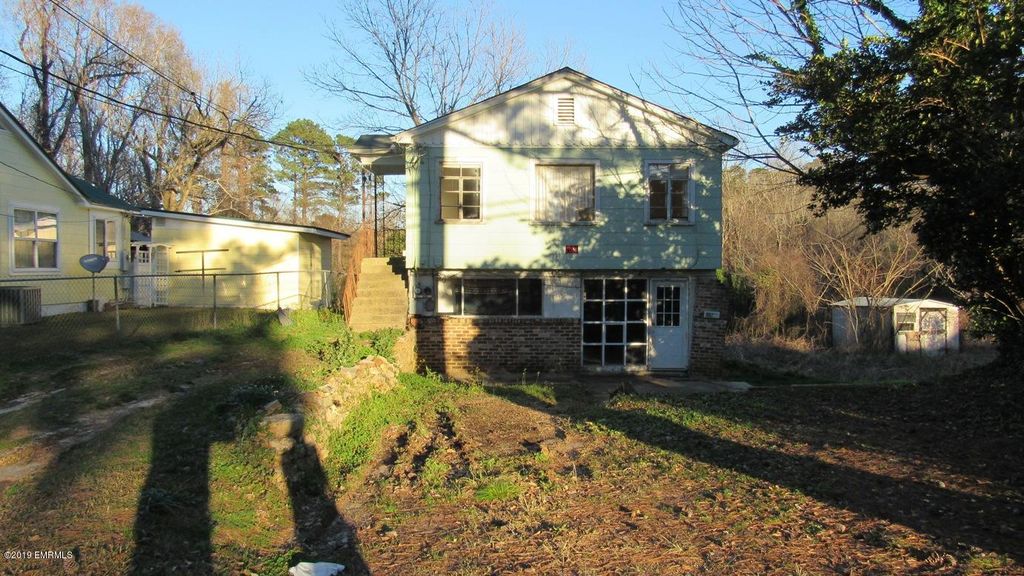 1527 22nd Ave, Meridian, MS 39301