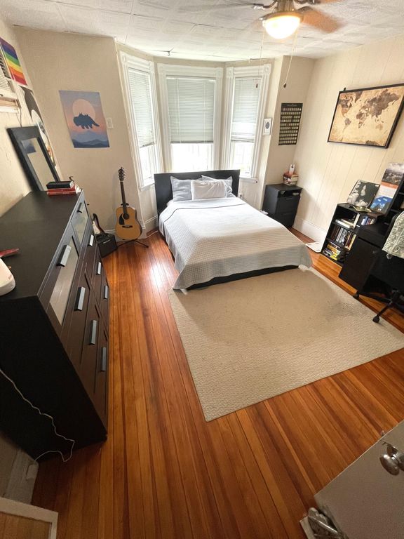 166 Leyden St, East Boston, MA 02128
