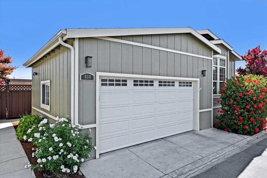 434 Chateau La Salle Dr #434, San Jose, CA 95111