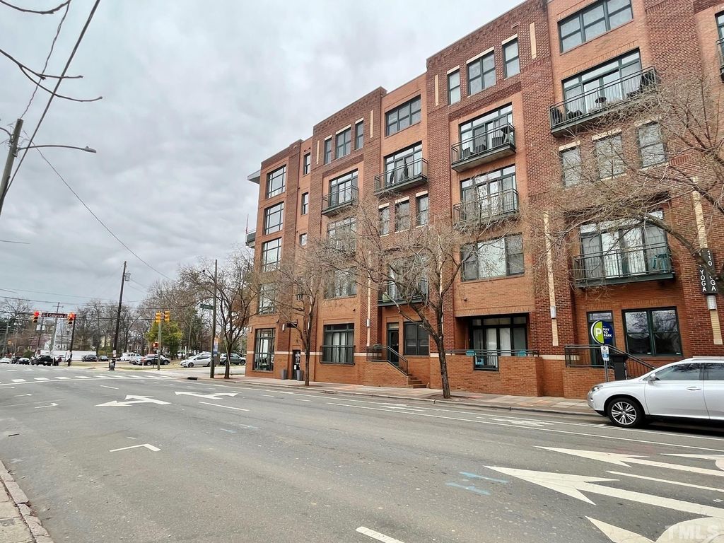 444 S Blount St #216, Raleigh, NC 27601